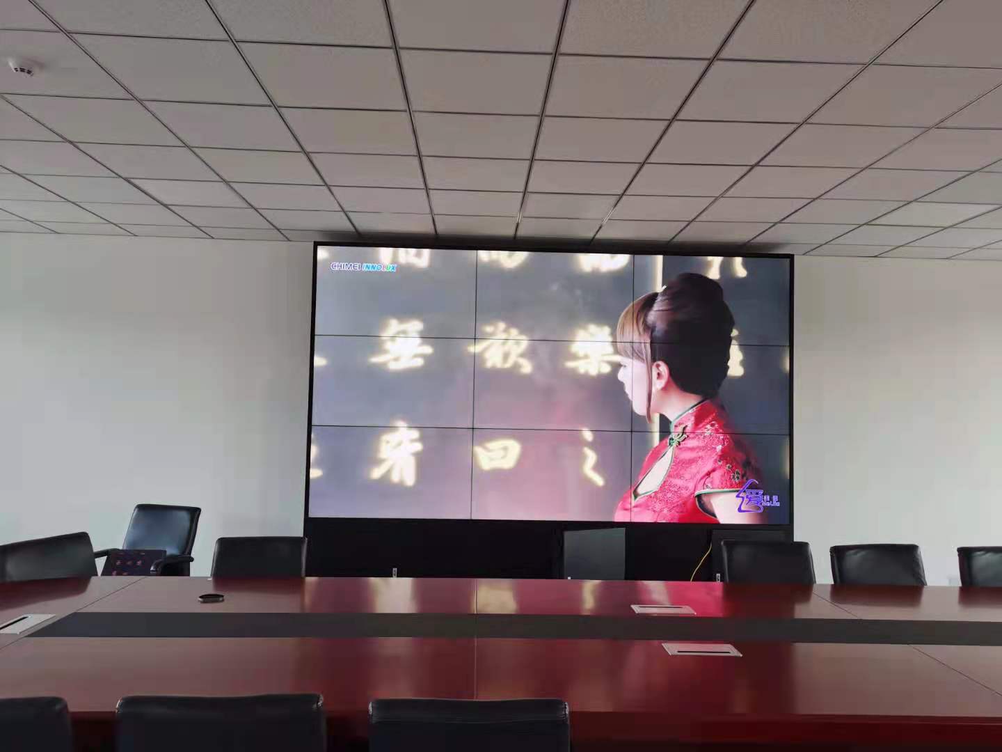 55寸0.88mm液晶拼接屏-落地机柜-北京市安装项目